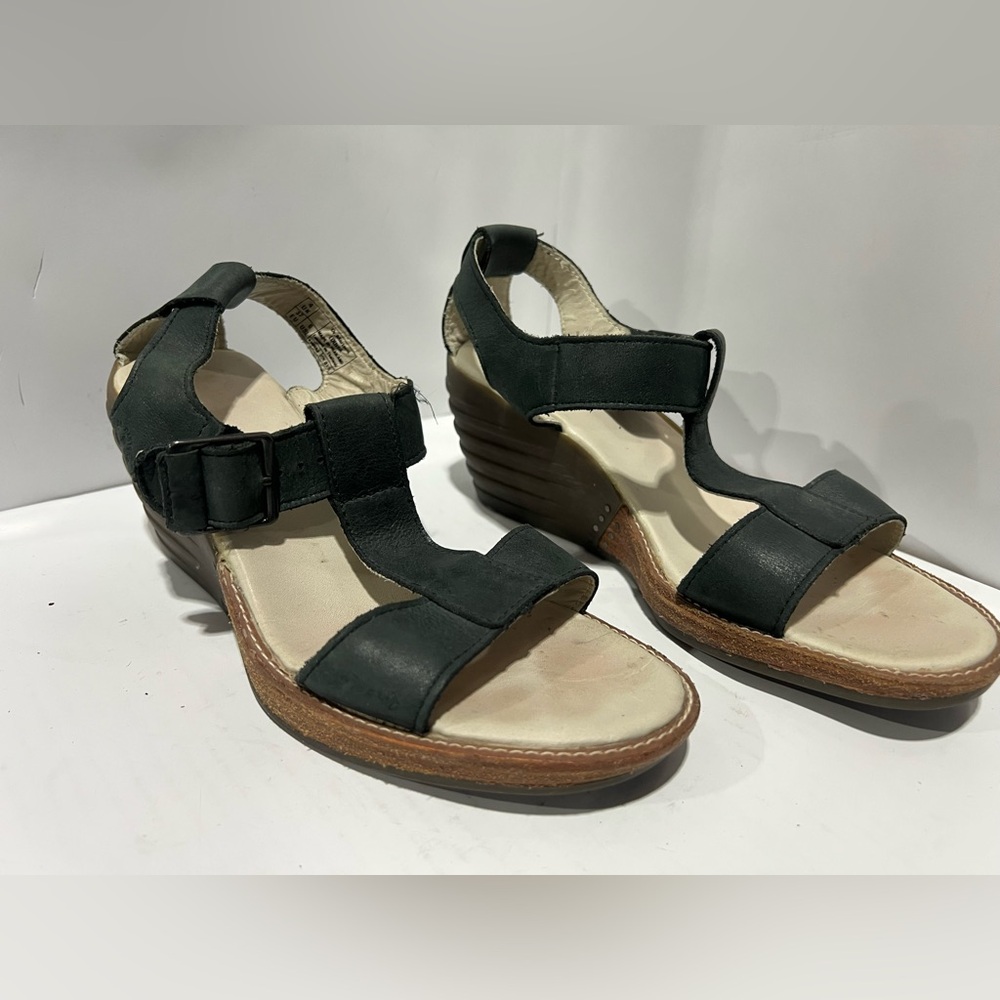 Dr. Martens Dark Green Leather Wedge Sandals Sz EU37/US 6